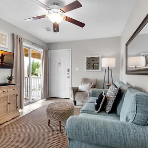Apartment St Martin Beachwalk Viilas 112, Destin
